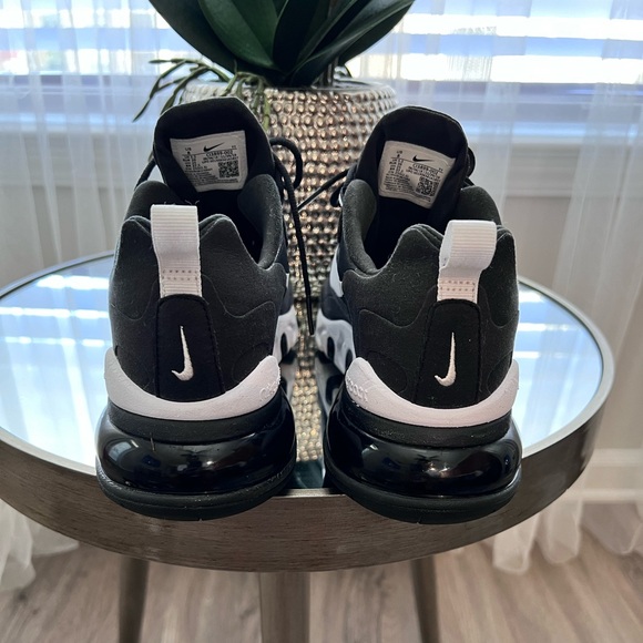 Women’s Nike air max 270 react Sneakers 👟 - Picture 6 of 8